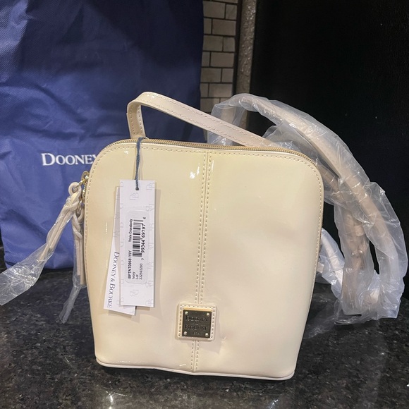 Dooney & Bourke Handbags - Dooney & Bourke Ivory Crossbody Bag